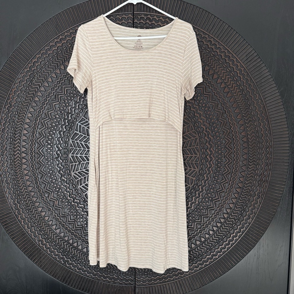 Kindred Bravely Eleanora Bamboo Maternity Nursing Dress M Oatmeal Stripe Beige - Picture 3 of 11